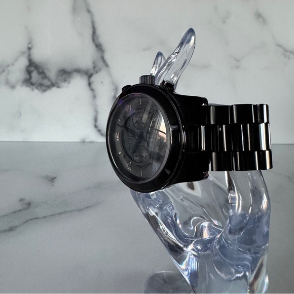 Michael Kors Black Watch fits 7” wrist - Picture 6 of 16